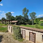 La Casa Dei Tigli 3* Cannara