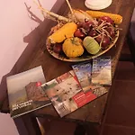 La Casa Dei Tigli Bed & Breakfast 3*